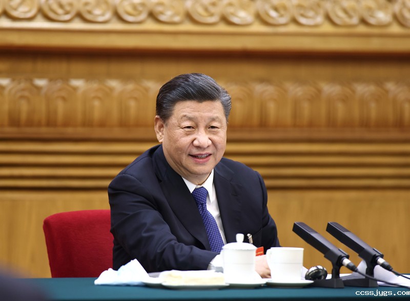 　　3月5日，中共中央总书记、国家主席、中央军委主席习近平参加十三届全国人大四次会议内蒙古代表团的审议。新华社记者 鞠鹏 摄
